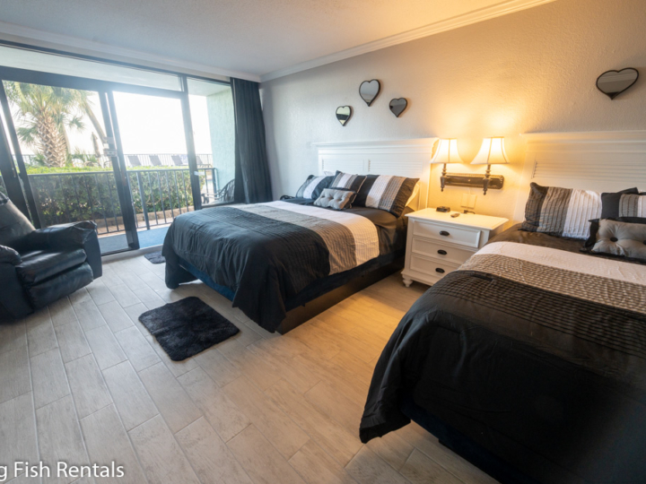 Compass Cove 133 Oceanfront Studio