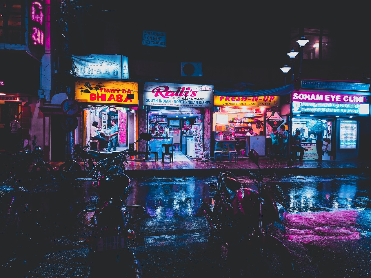 shop, city, night-4806610.jpg